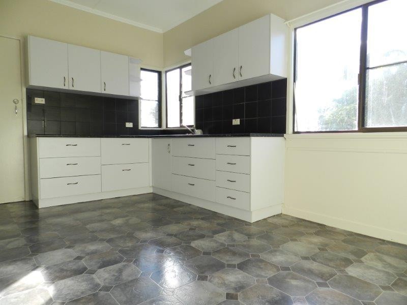 27 Golding Street, Barney Point QLD 4680