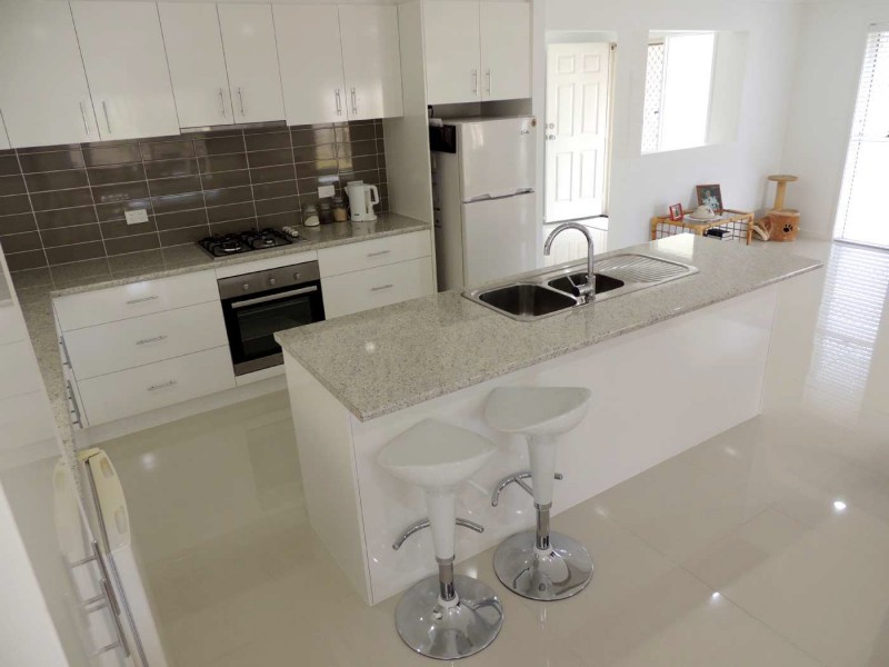 14 Ouston Place, South Gladstone QLD 4680