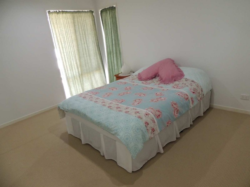 14 Ouston Place, South Gladstone QLD 4680