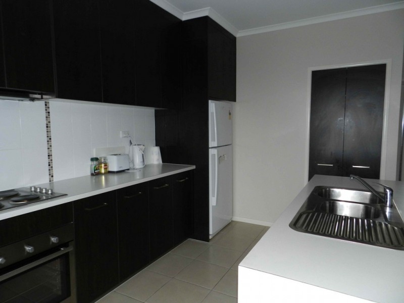 5/9 Cockatoo Drive, New Auckland QLD 4680