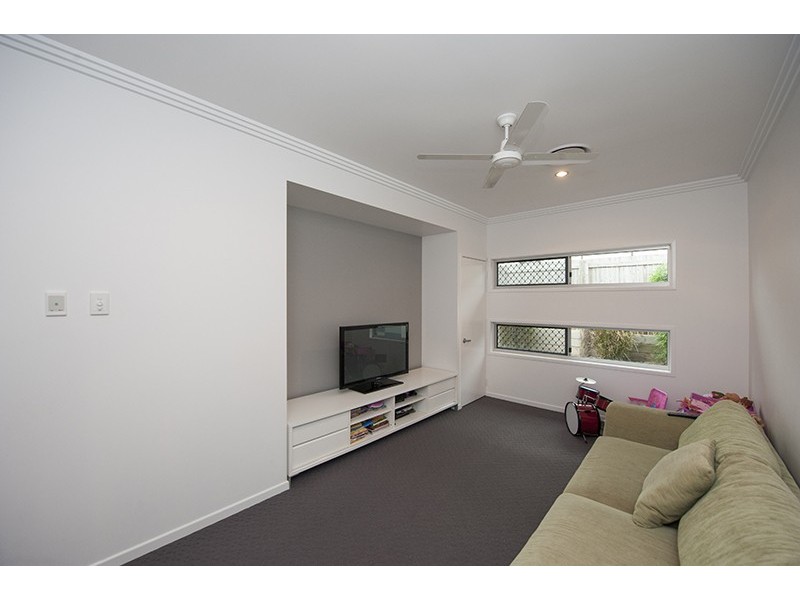 11 Bacall Street, West Gladstone QLD 4680