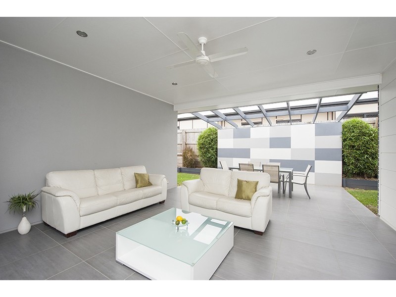 11 Bacall Street, West Gladstone QLD 4680
