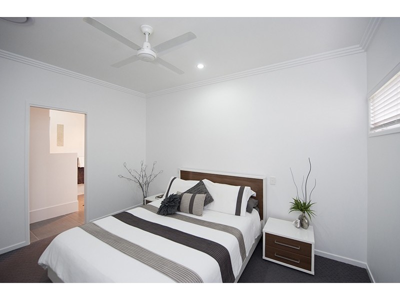 11 Bacall Street, West Gladstone QLD 4680