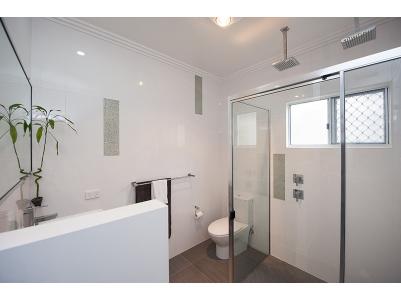 11 Bacall Street, West Gladstone QLD 4680