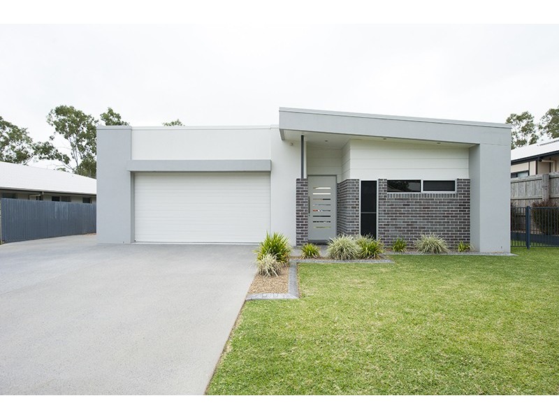 11 Bacall Street, West Gladstone QLD 4680