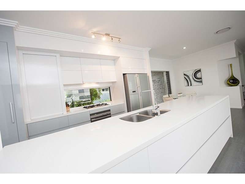 11 Bacall Street, West Gladstone QLD 4680
