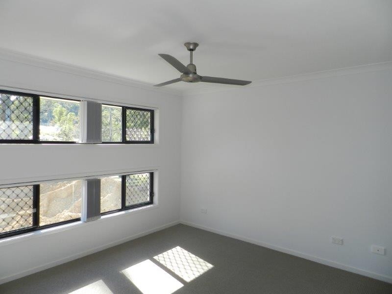 42 Creekview Drive, New Auckland QLD 4680