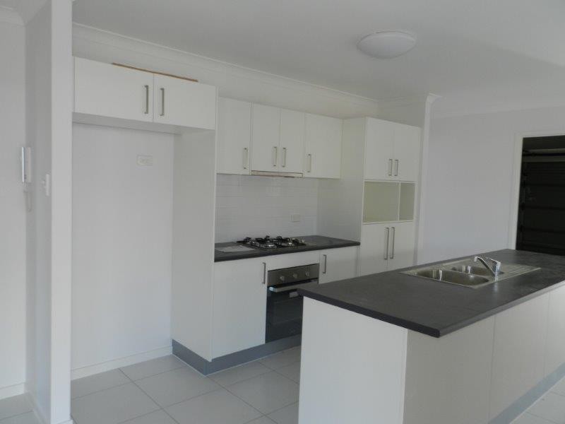 42 Creekview Drive, New Auckland QLD 4680