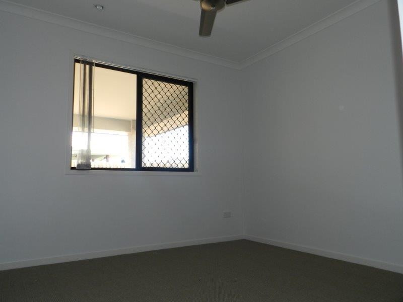 42 Creekview Drive, New Auckland QLD 4680