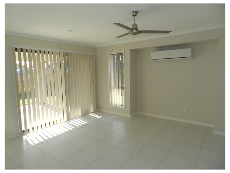 33 Bellbird, New Auckland QLD 4680