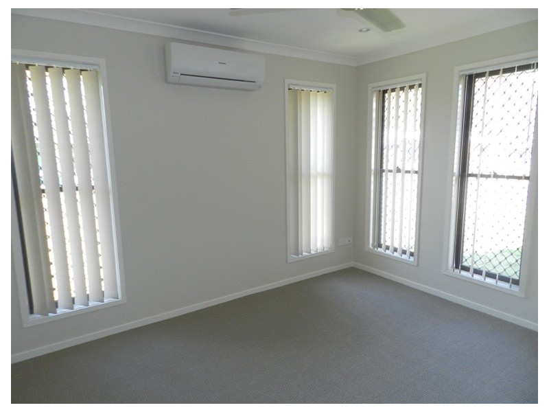 33 Bellbird, New Auckland QLD 4680