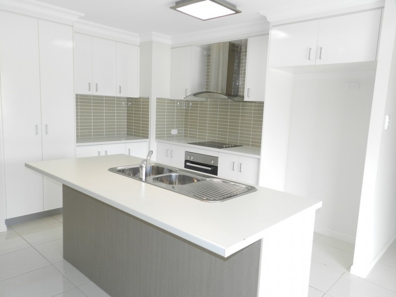 1/89 Col Brown Avenue, Clinton QLD 4680