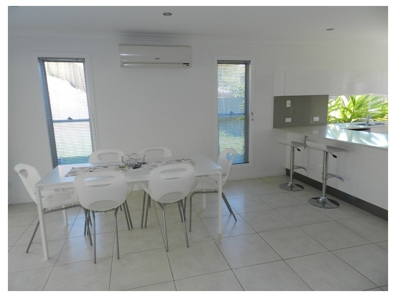 2/12 Lauren Court, South Gladstone QLD 4680