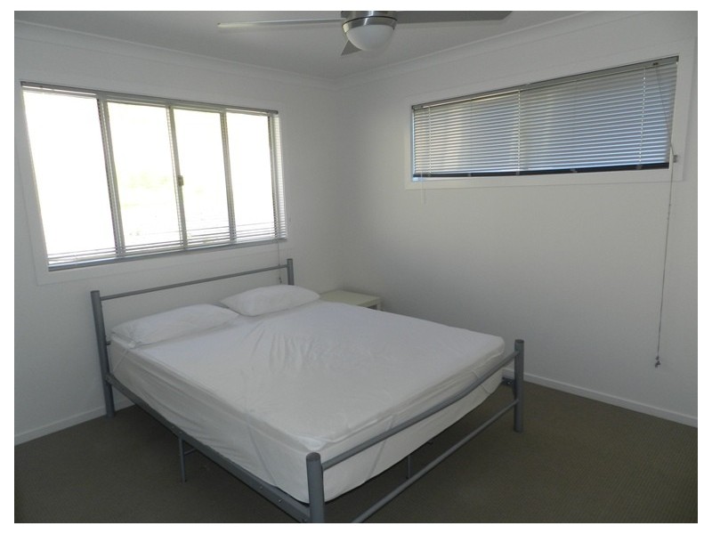 2/12 Lauren Court, South Gladstone QLD 4680