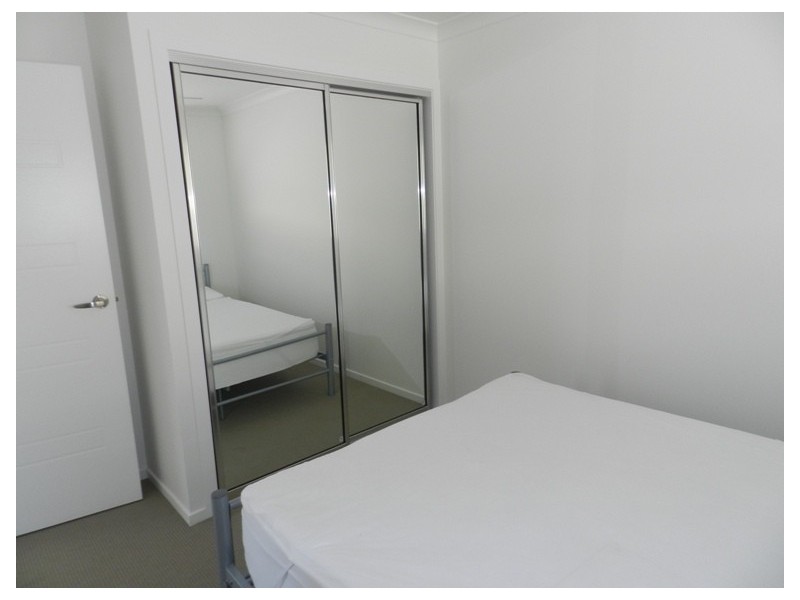 2/12 Lauren Court, South Gladstone QLD 4680