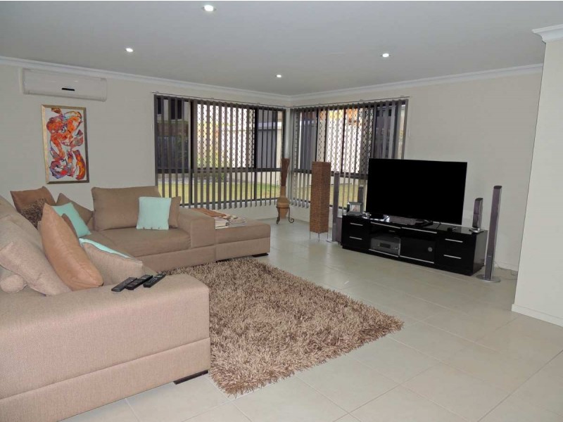 41 Woodland Court, Kirkwood QLD 4680