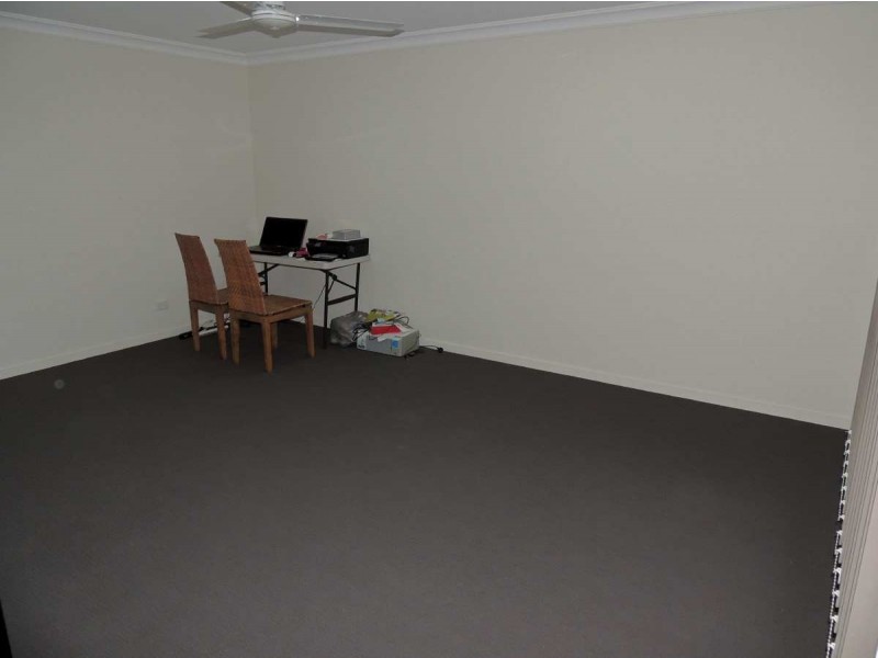 41 Woodland Court, Kirkwood QLD 4680