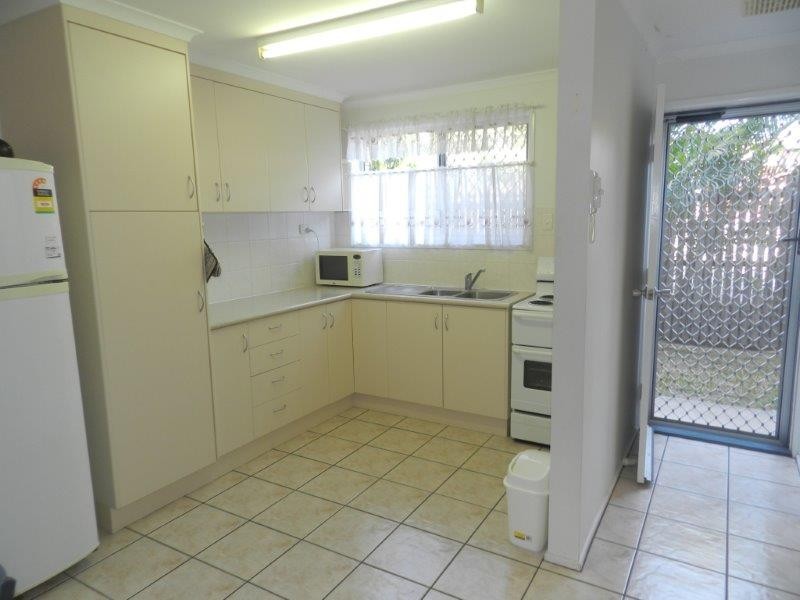 4/105 Auckland Street, South Gladstone QLD 4680