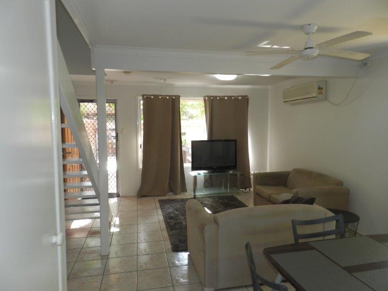 4/105 Auckland Street, South Gladstone QLD 4680