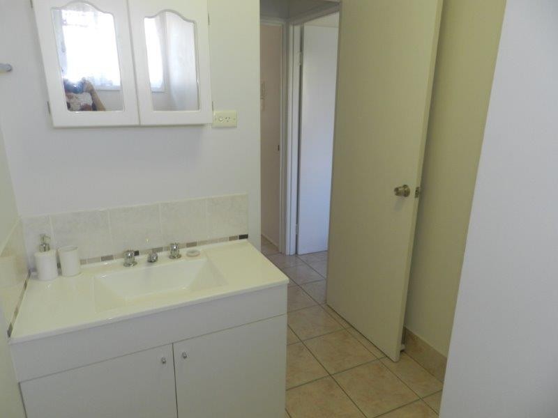 4/105 Auckland Street, South Gladstone QLD 4680