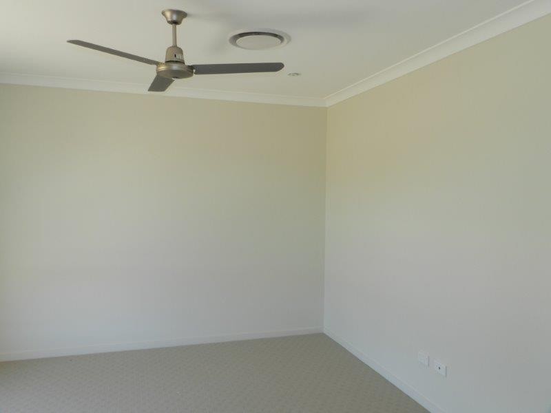 16 Creekview Drive, New Auckland QLD 4680