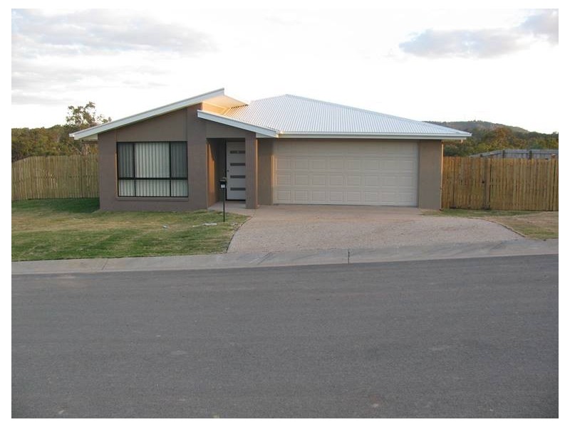 72 Victoria Avenue, Glen Eden QLD 4680