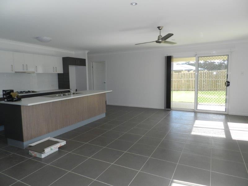 7 Sundew Street, New Auckland QLD 4680
