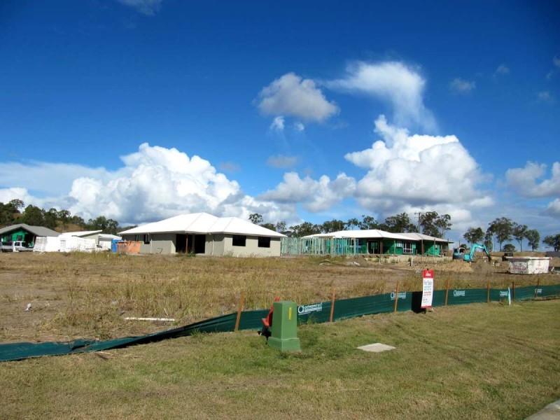lot 58 Petrel Street, Oasis Estate, Kirkwood QLD 4680