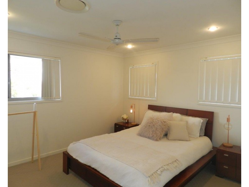 12 Scholes Way, Kirkwood QLD 4680