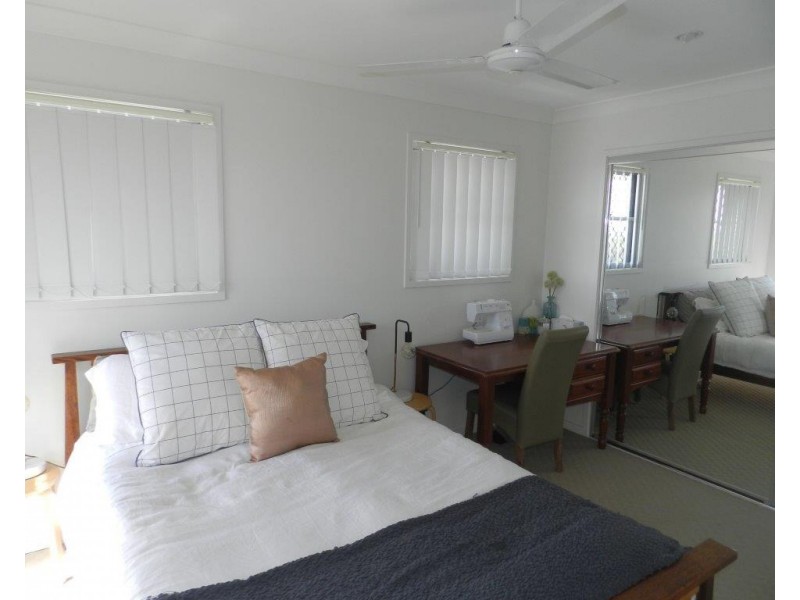 12 Scholes Way, Kirkwood QLD 4680