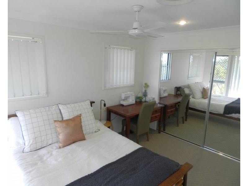 12 Scholes Way, Kirkwood QLD 4680