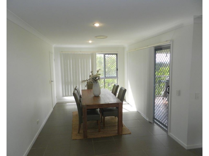 12 Scholes Way, Kirkwood QLD 4680