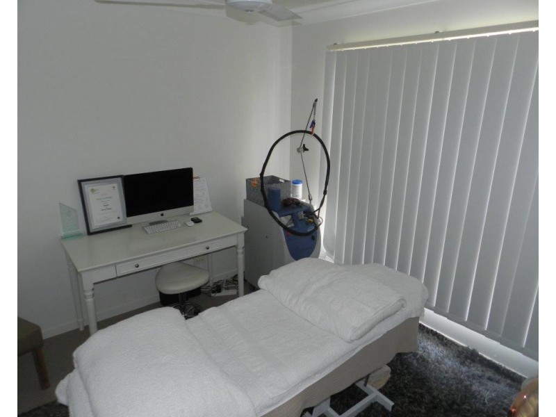 12 Scholes Way, Kirkwood QLD 4680