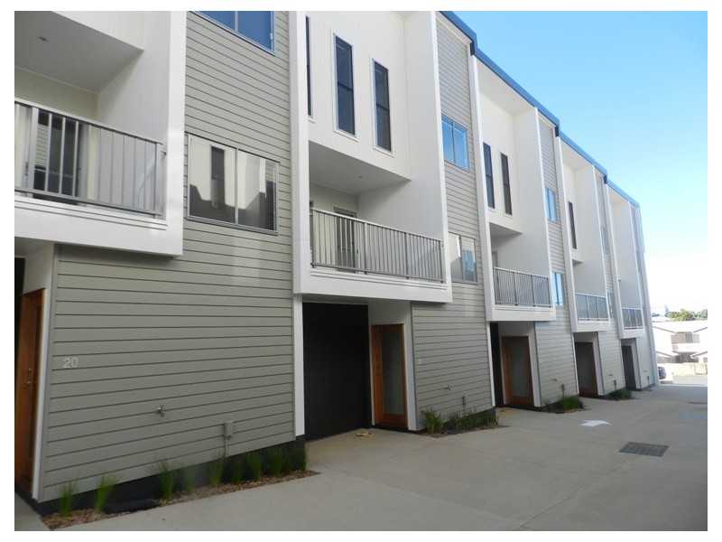17/5-9 View Street, West Gladstone QLD 4680