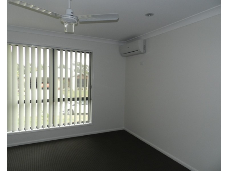 3 Bottlebrush Drive, Kirkwood QLD 4680