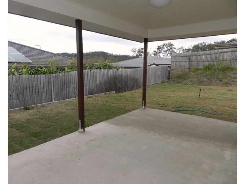 3 Bottlebrush Drive, Kirkwood QLD 4680