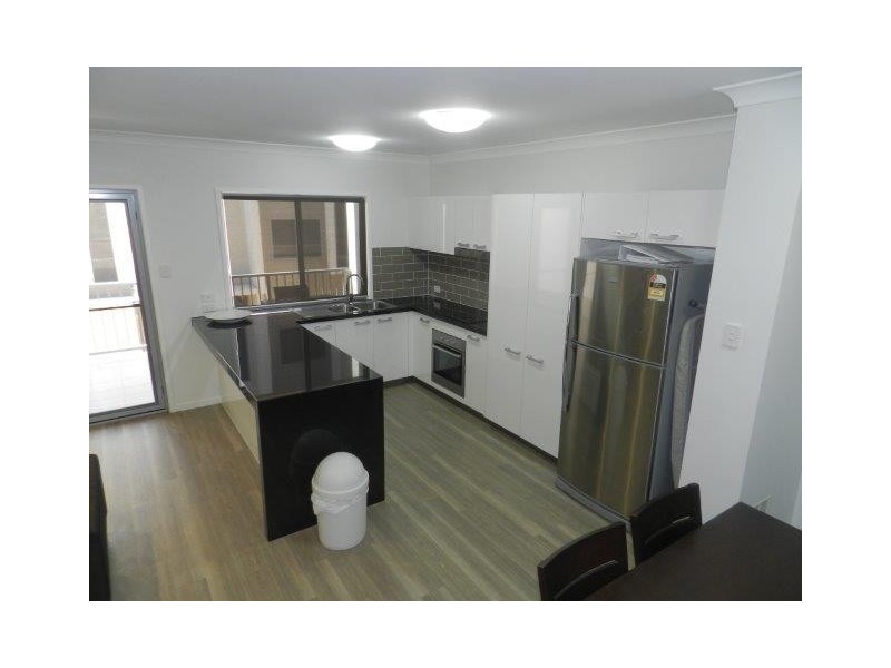 9/5-9 View Street, West Gladstone QLD 4680