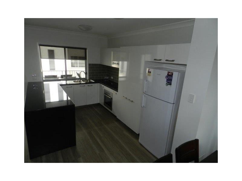 21/5-9 View Street, West Gladstone QLD 4680