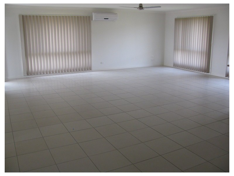 9 Stoneybrook Drive, Glen Eden QLD 4680