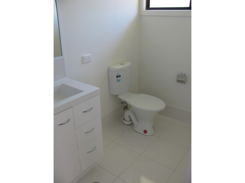 9 Stoneybrook Drive, Glen Eden QLD 4680