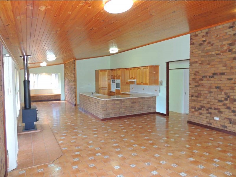 62 Upton Road, Beecher QLD 4680