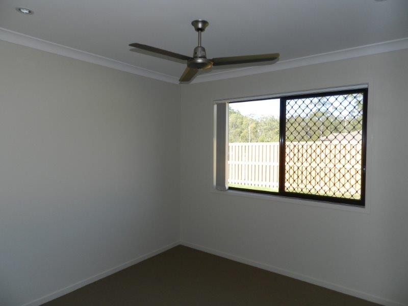 38 Bellbird Circuit, New Auckland QLD 4680