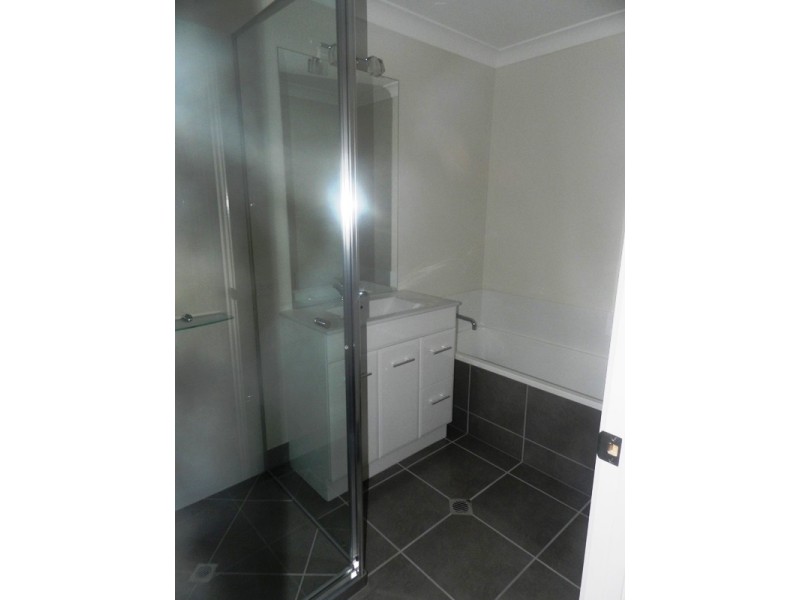 3/26 Rossella, West Gladstone QLD 4680