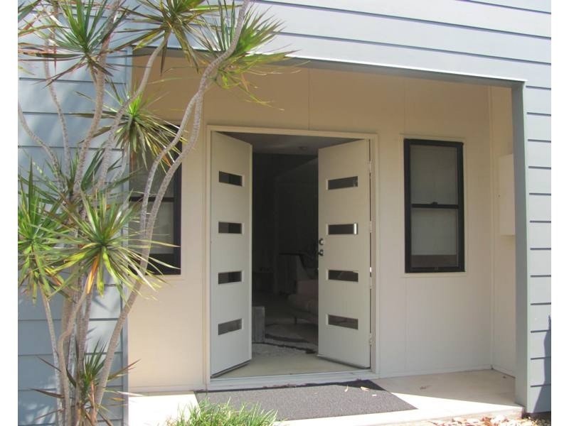 1/1 Michel Place, Telina QLD 4680