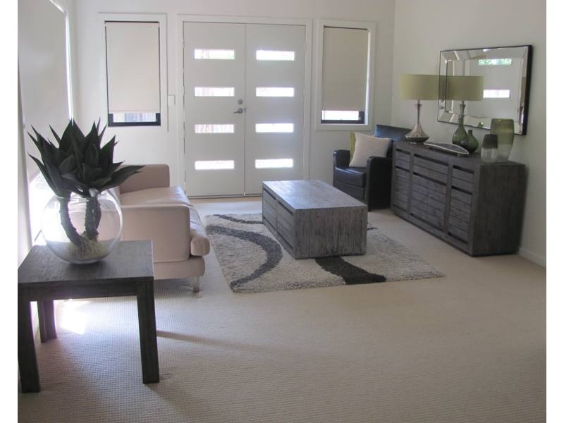 1/1 Michel Place, Telina QLD 4680