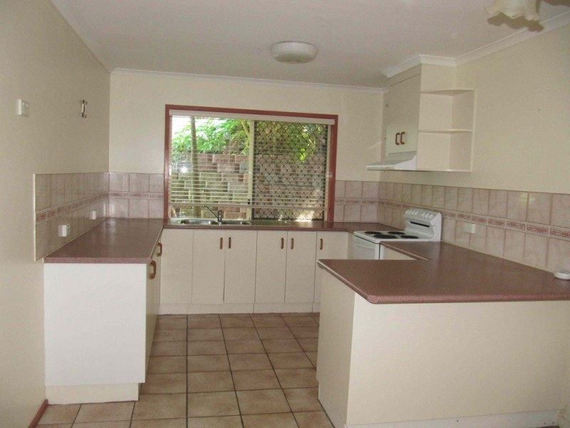 33 Allunga Drive, Glen Eden QLD 4680