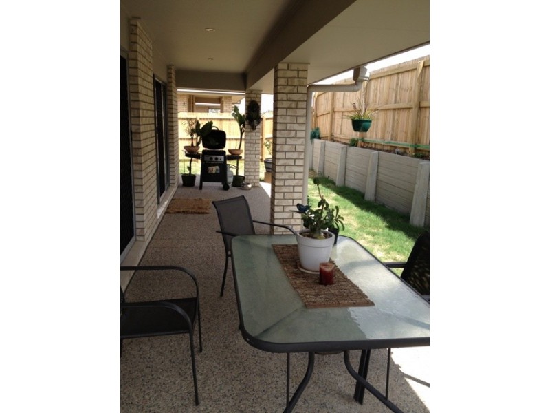 2 Canal Avenue, Calliope QLD 4680