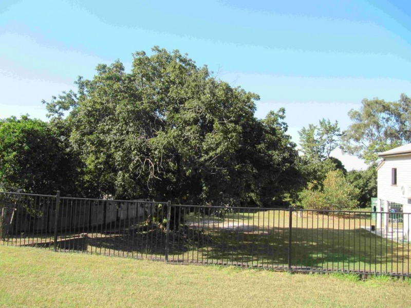 166 Oaka Street, South Gladstone QLD 4680