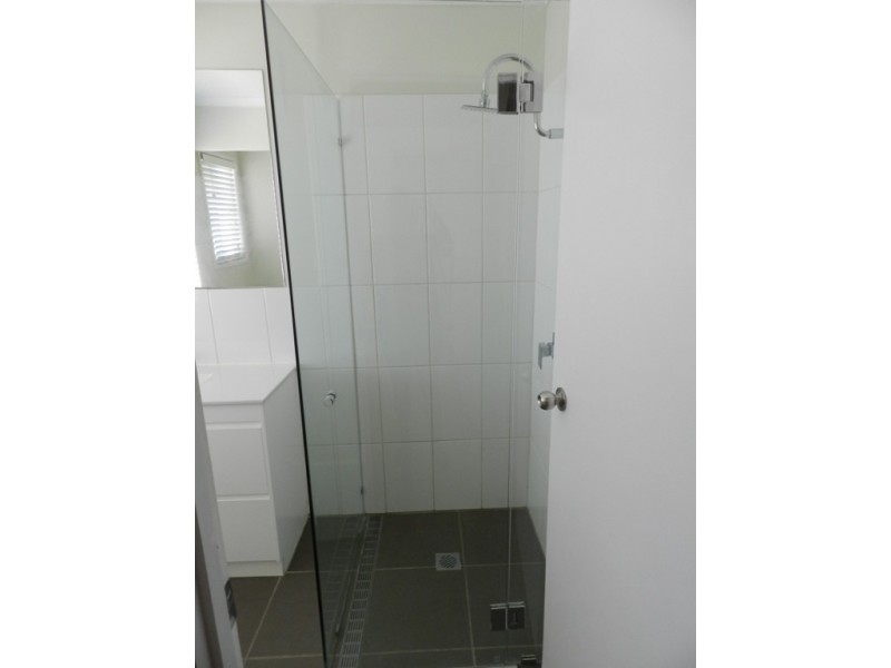 18 Satinay Street, New Auckland QLD 4680