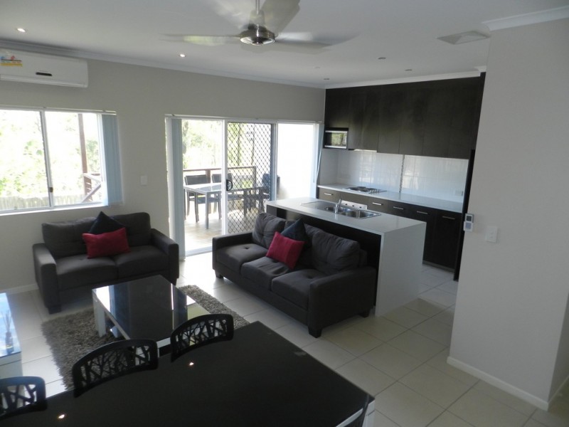 7/9 Cockatoo Drive, New Auckland QLD 4680